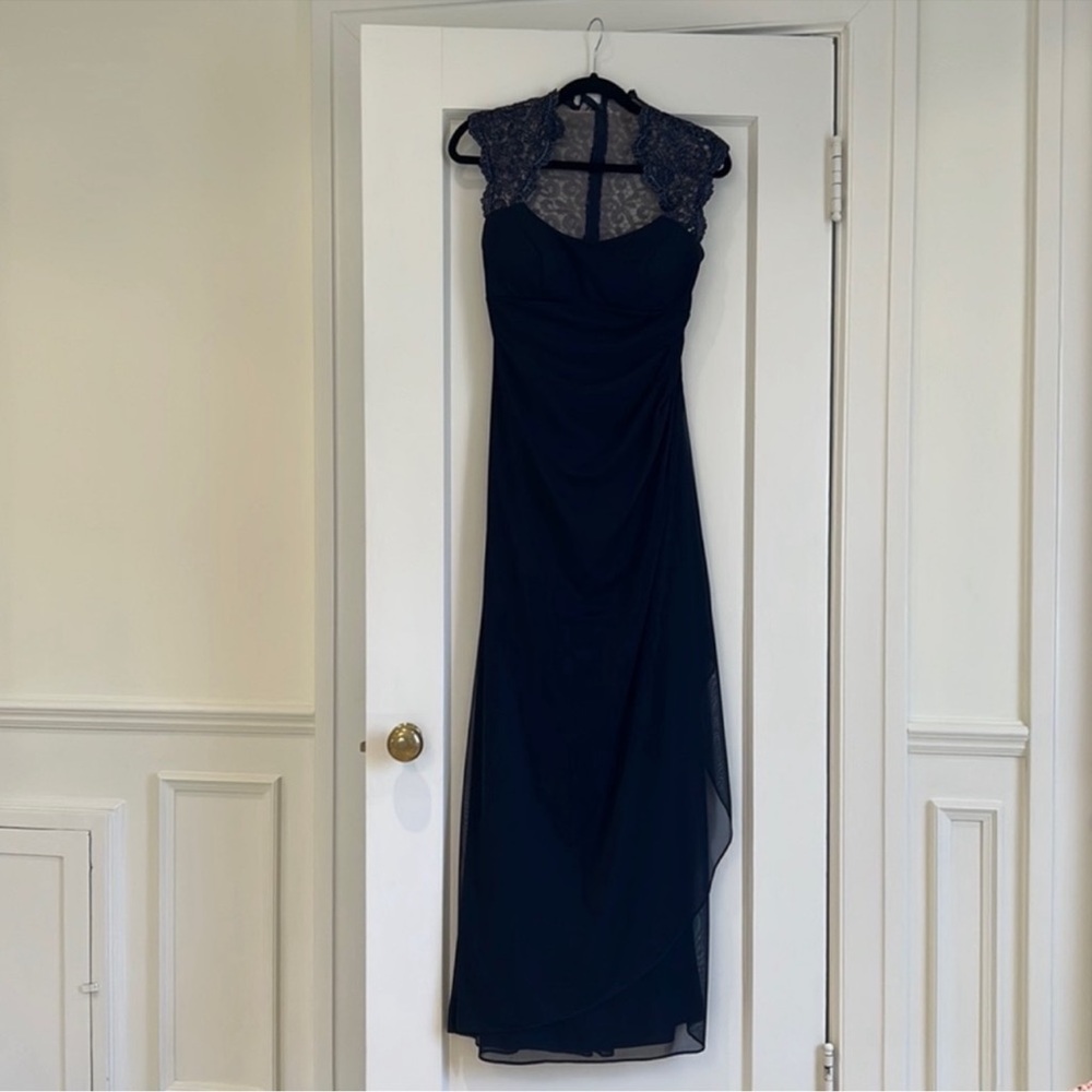 Blue Sleeveless Gown for graduation or formal event - Picture 2 of 3